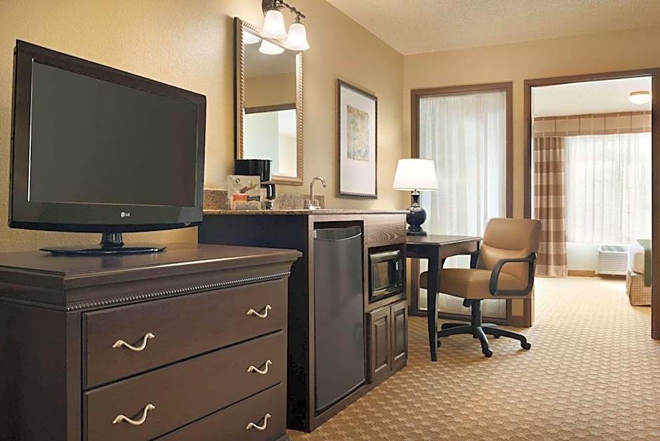 Country Inn & Suites by Radisson, Chanhassen, MN