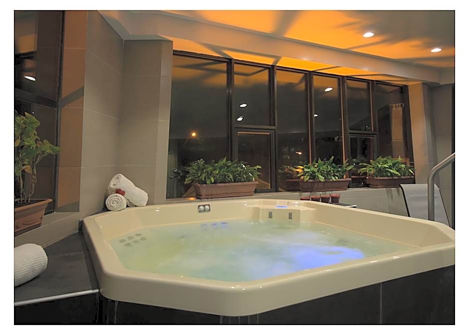 Casa Grande Suites
