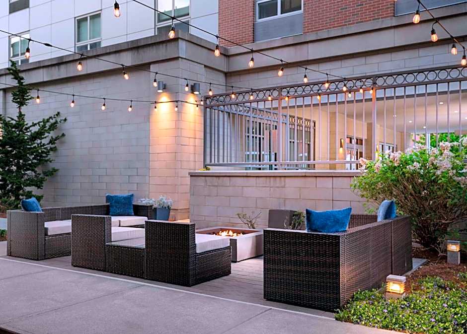 Hampton Inn By Hilton &amp; Suites-Worcester,MA