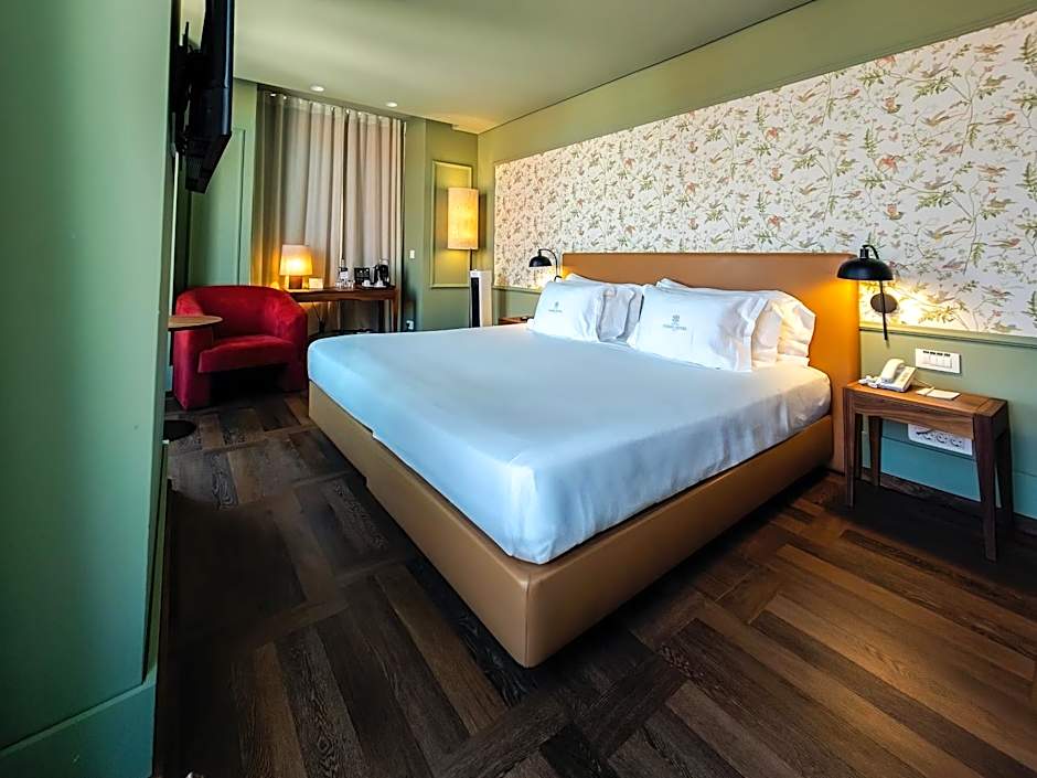 Lisboa Carmo Hotel