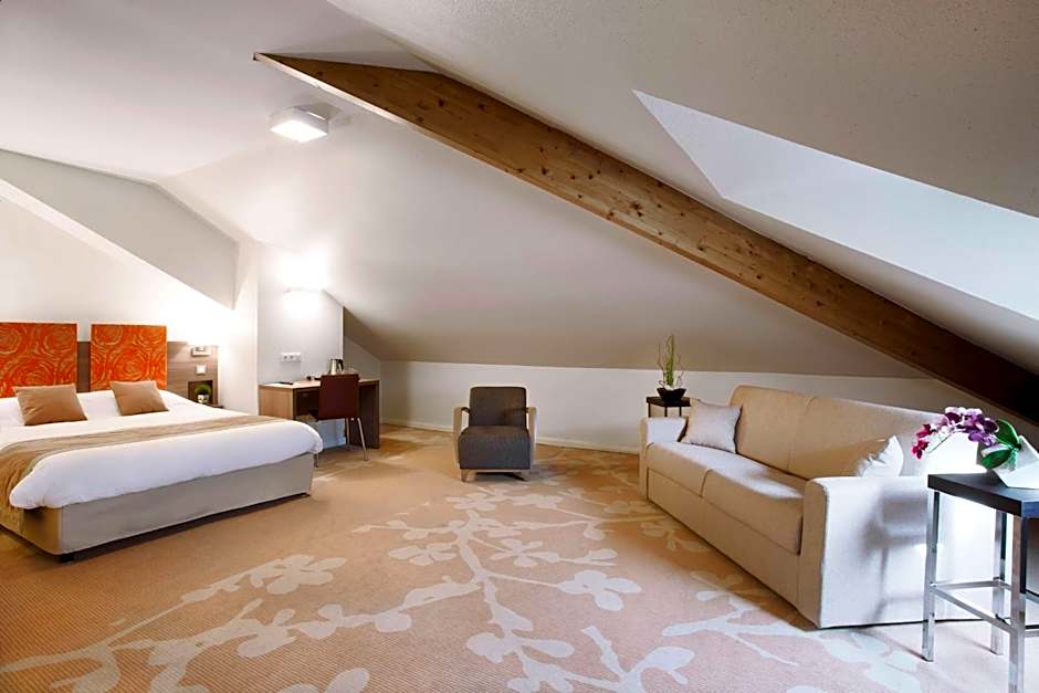 Kyriad ChambÃ©ry Centre - HÃ´tel et RÃ©sidence