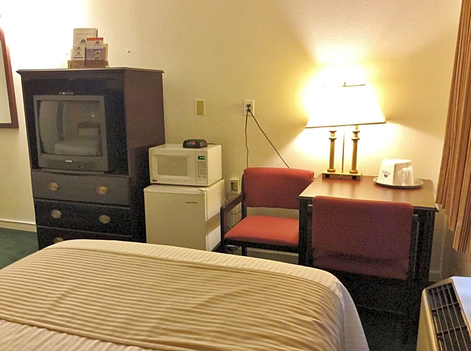 Americas Best Value Inn Macomb