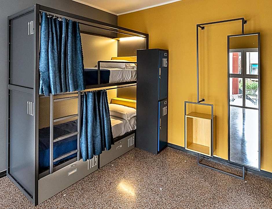 Marathon Hostel