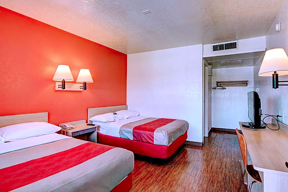 Motel 6-Denver, CO - Airport