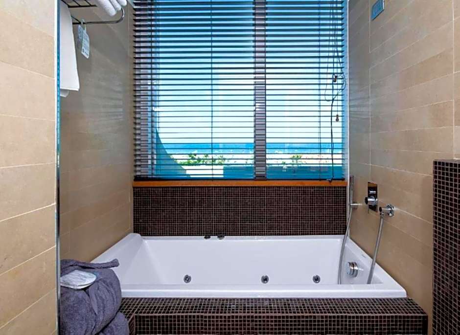 Best Western Maison B Hotel