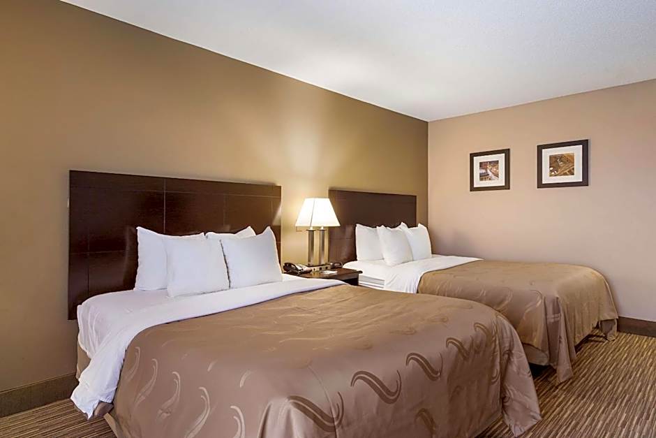 Quality Inn I-70 Near Kansas Speedway