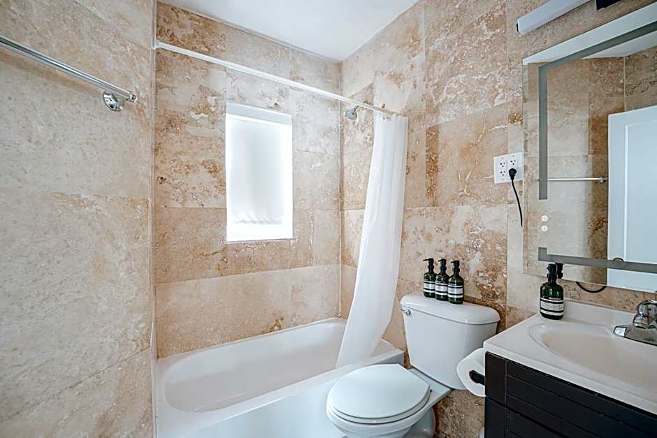 PRAIA Hotel Hollywood