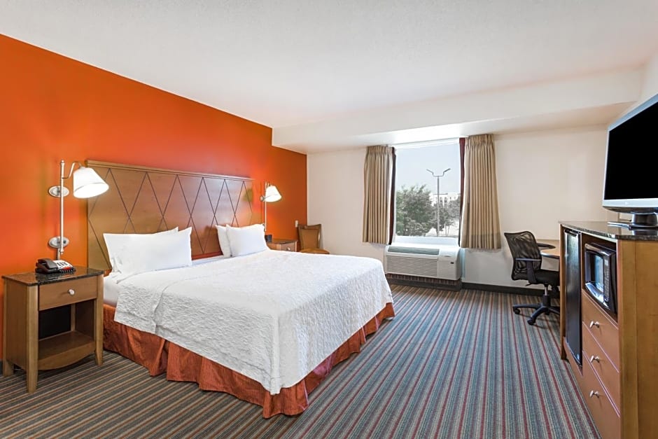Hampton Inn Petersburg - Southpark Mall