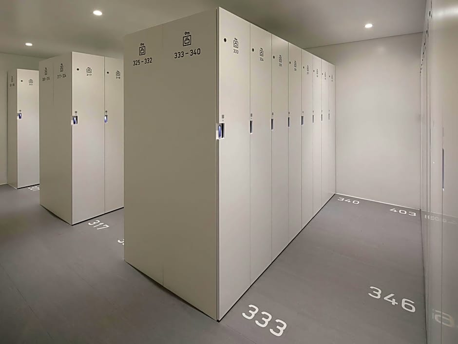 9h nine hours Akasaka sleep lab