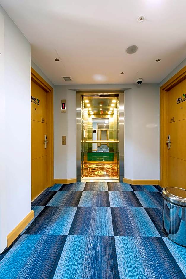 Hotel Boursier 2 & Spa