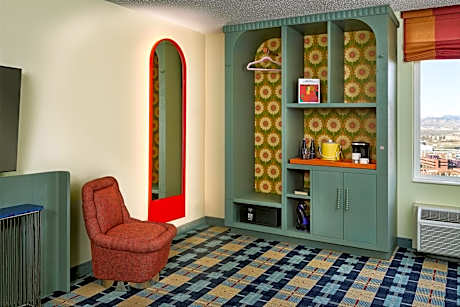 King Bed Non Smoking