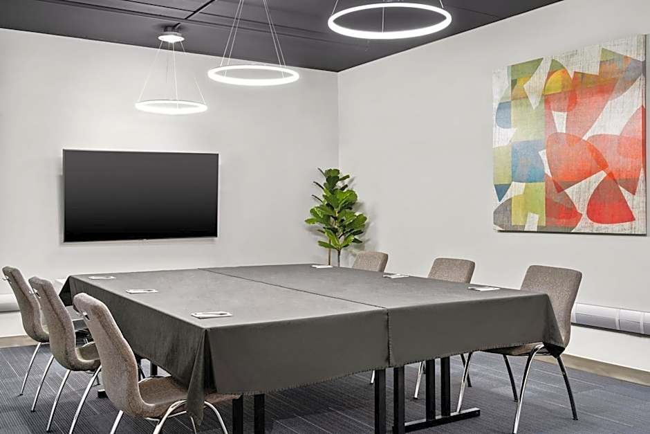 Aloft Chicago O Hare