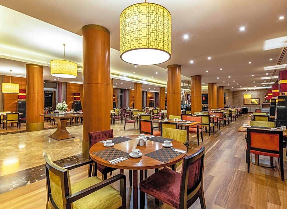 Hotel Çelik Palas Convention Center & Thermal SPA