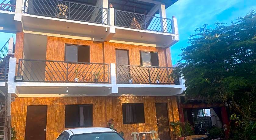 Traditional Filipino Home near 100 Islands Wharf