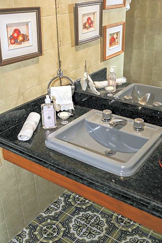 Casa com Piscina e Área Gourmet em Mury