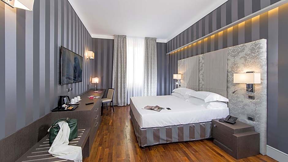 Monti Palace Hotel