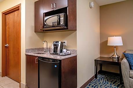 King Suite with Sofa Bed