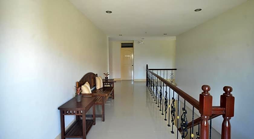 Metro Vigan Inn Bed & Breakfast Hotel