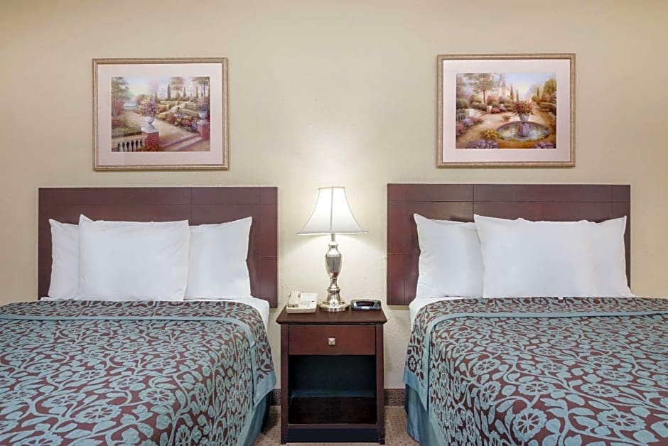 Days Inn by Wyndham Indianapolis Northeast