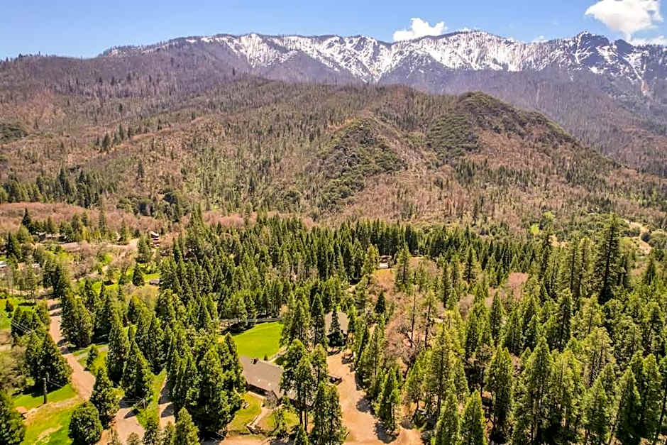Camp Nelson Lodge Room 2