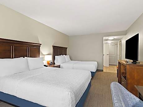 Queen Room with Two Queen Beds - Mobility Access/Non-Smoking