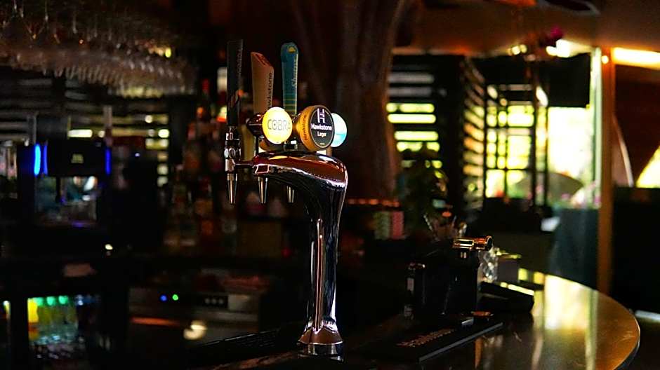 Grovefield House Hotel By Uno