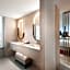 Adelaide Marriott Hotel