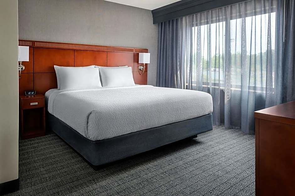 Courtyard by Marriott Paramus