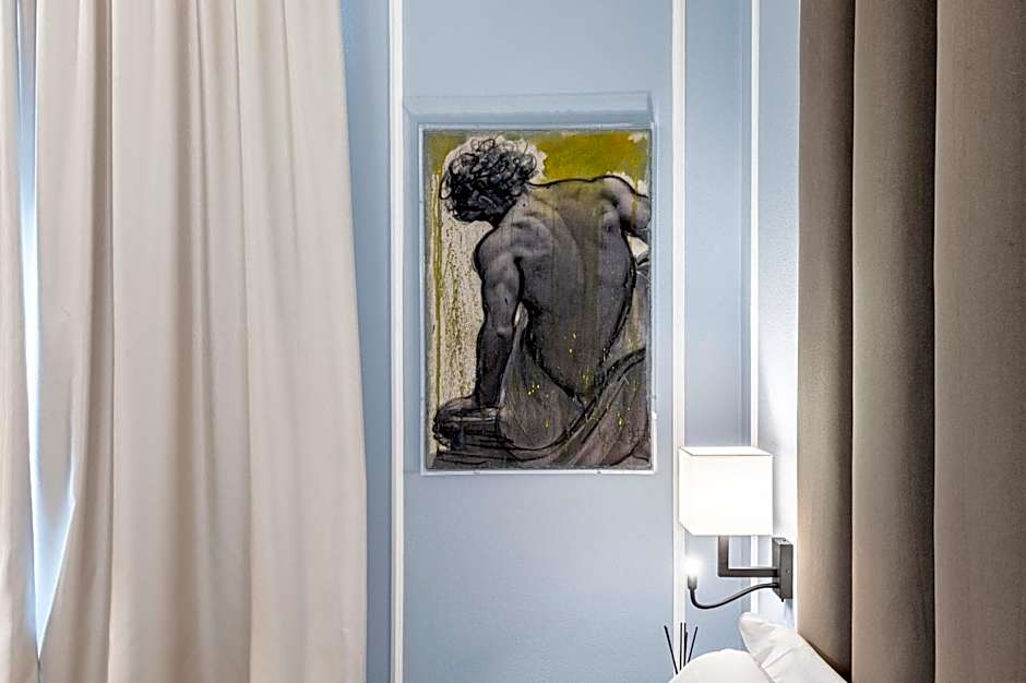 Glimpse Hotel