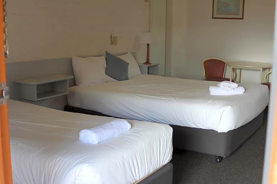 Bega Downs Motor Inn