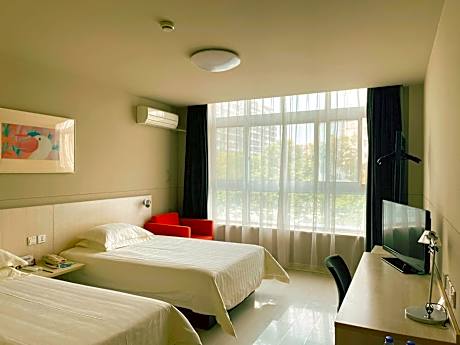 WH - Standard Daxiao Twin Room