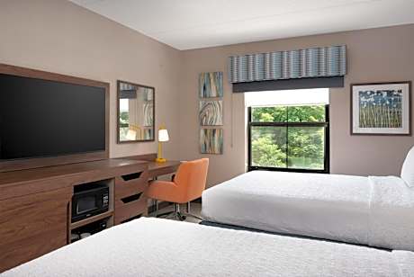 Queen Room with Two Queen Beds - Non-Smoking