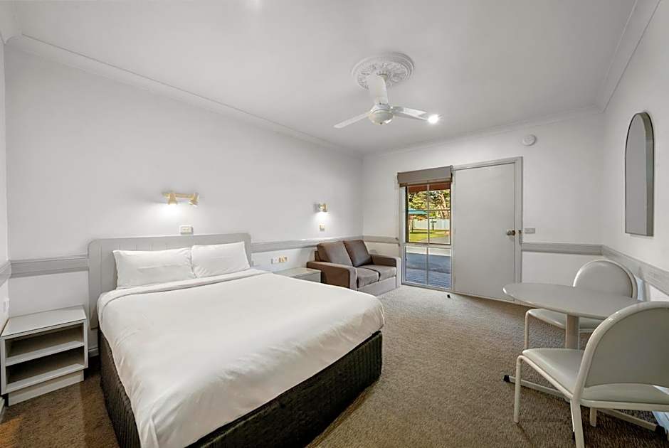 Centre Town Motel