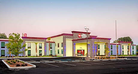 Best Western Plus Hardeeville Inn & Suites