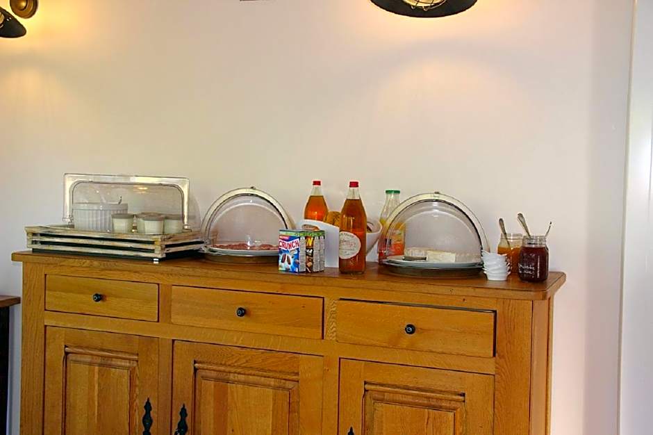 Auberge du Vieux Tour Le Manoir