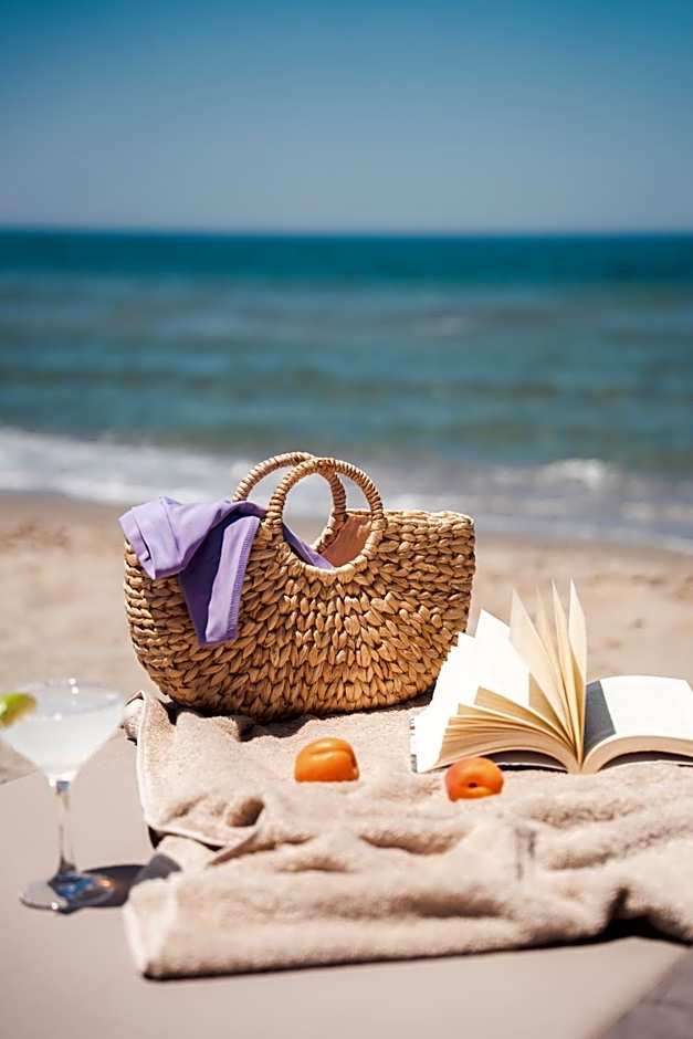 Batis Aero Beachfront Wellbeing Hotel