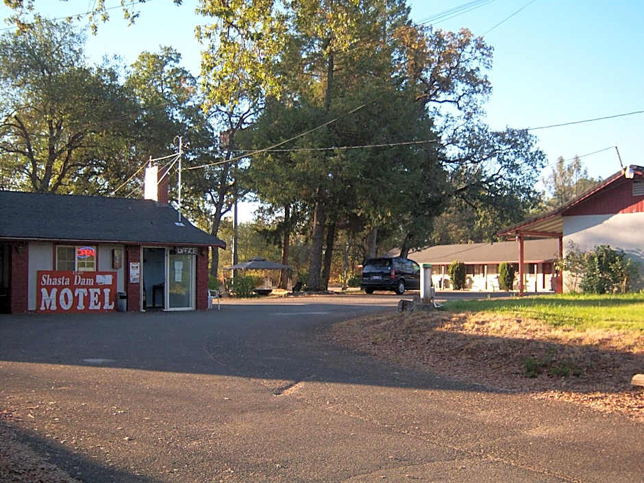 Shasta Dam Motel