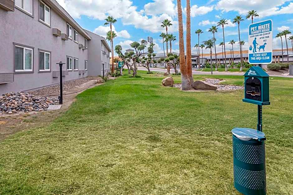 Quality Inn Kettleman City near Hwy 41