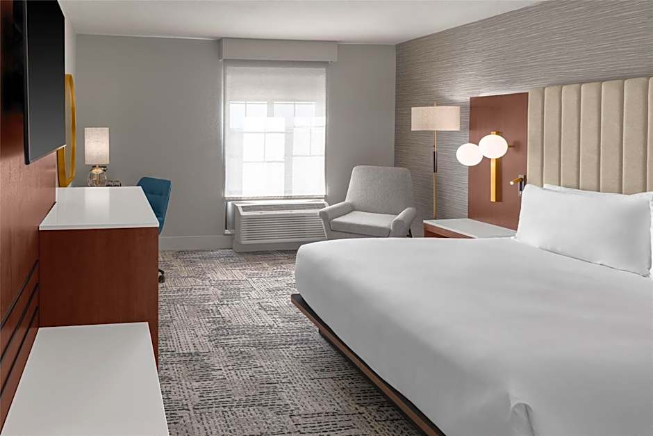 DoubleTree by Hilton Owatonna