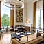 InterContinental Hotels Chantilly Chateau Mont Royal By IHG