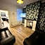 Lovely Town house Room 1