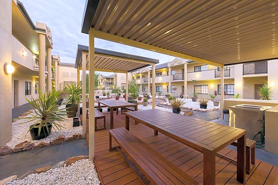 Canberra Parklands Central Apartment Hotel