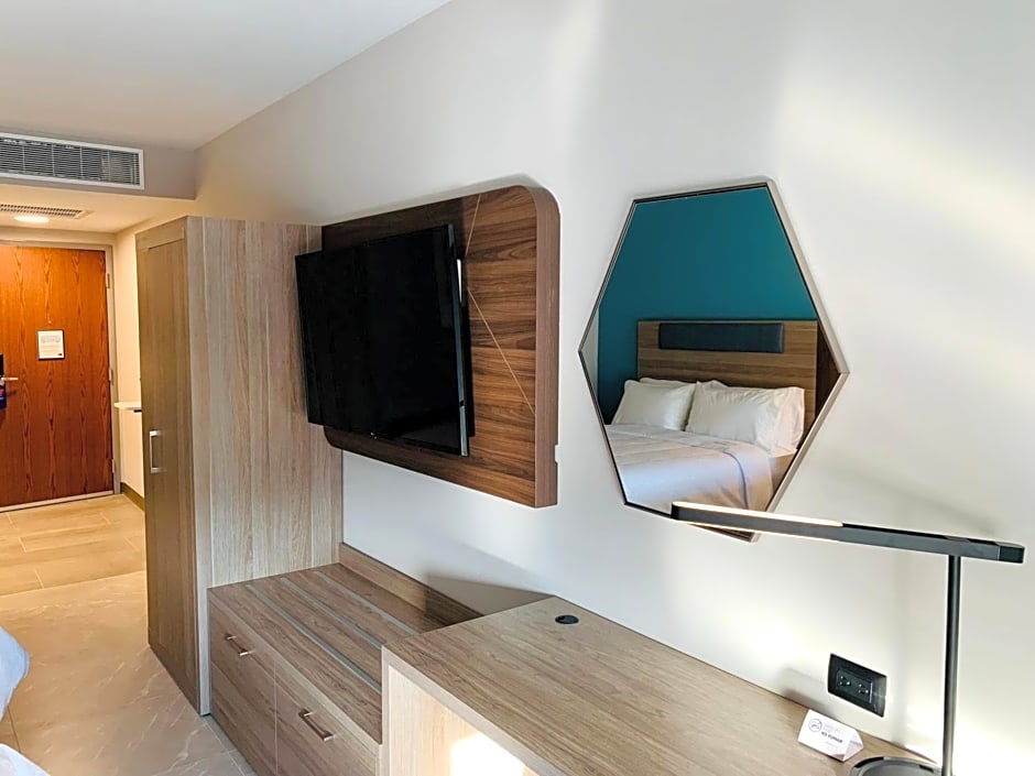 Holiday Inn Express Guadalajara Vallarta Poniente By IHG