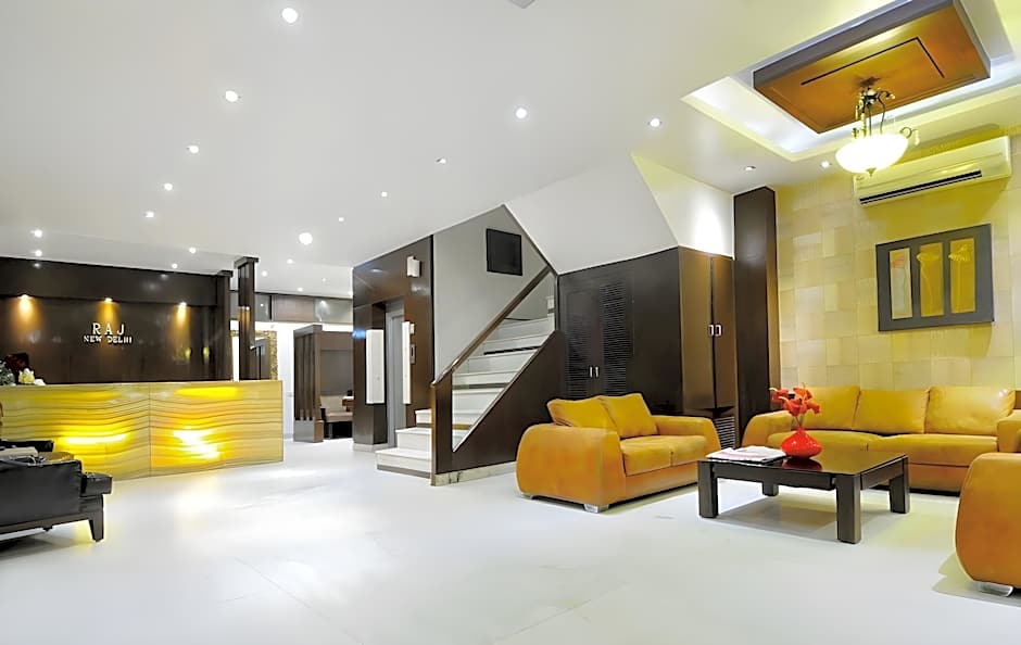 Hotel Raj