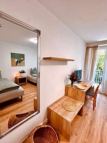 Riverside Apartment Hotel AG