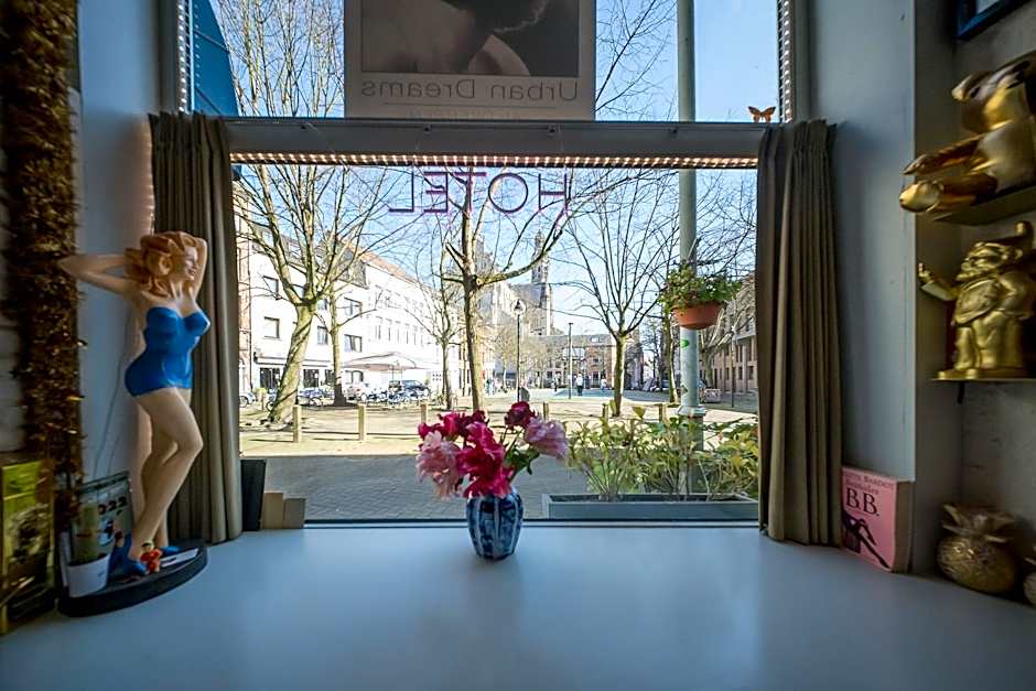Hotel Urban Dreams
