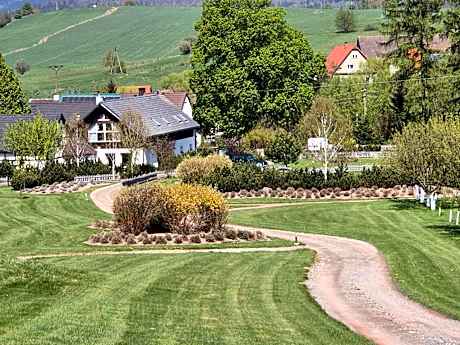 Dom pod lawendowym polem