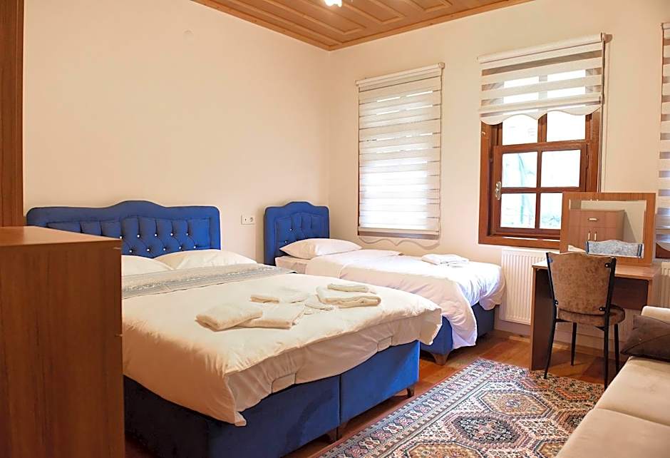 ÖZ Butik Otel Antik Kent Myrleia