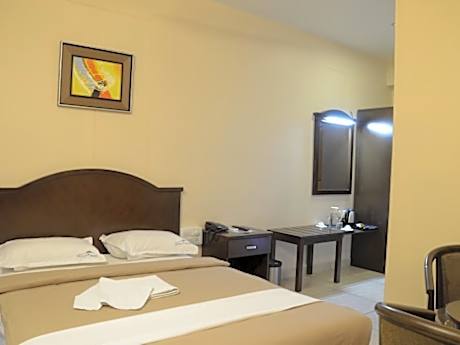 Standard - 1 Double Bed