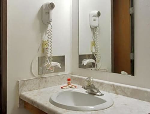 Becker inn & Suites